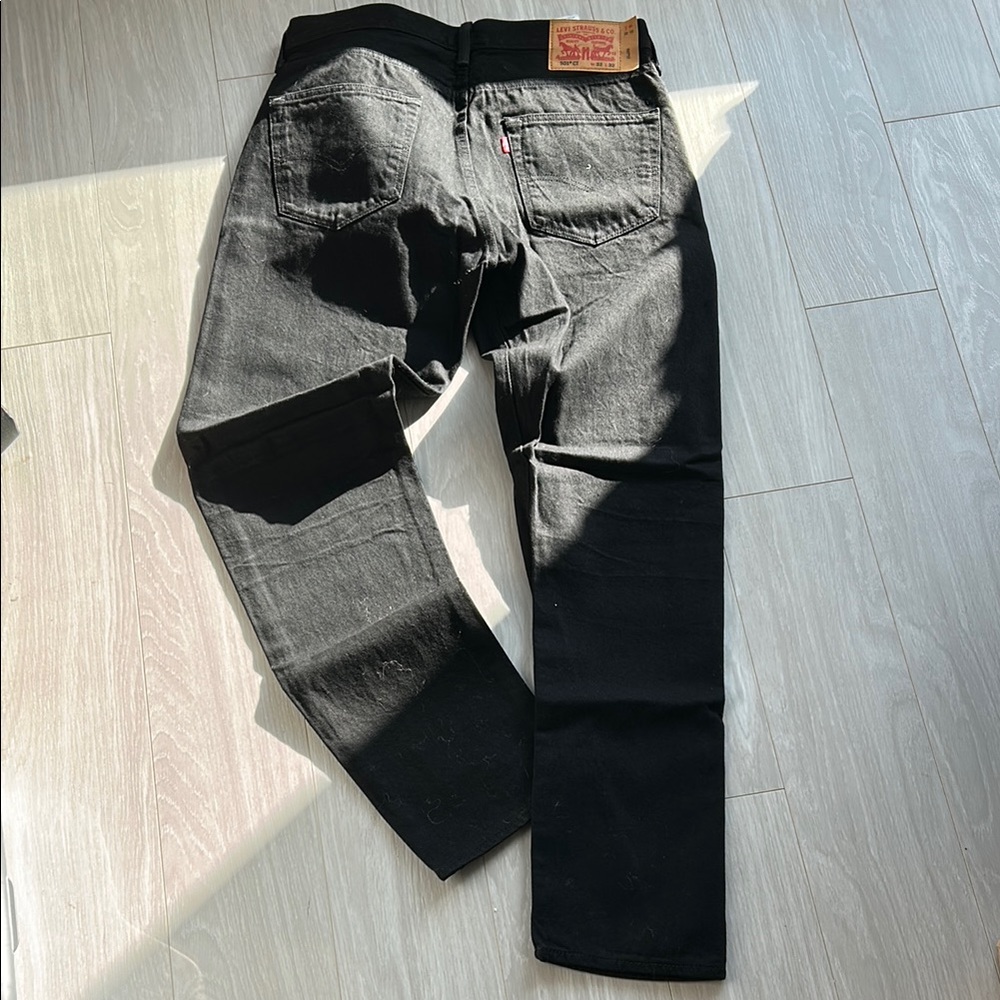 Levi's Black Straight Leg Pants Classic Design